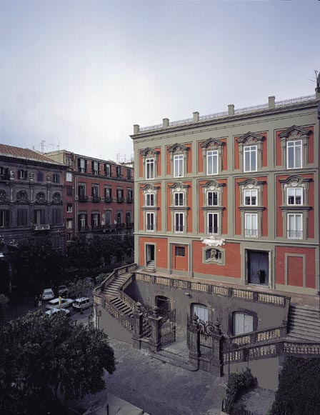 La facciata dell'ex convento di Sant'Antoniello a Port'Alba
